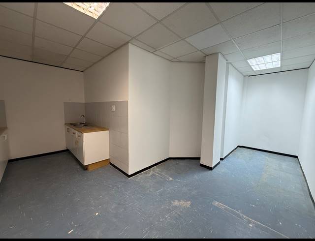 141M² OFFICE TO LET IN ROSEBANK